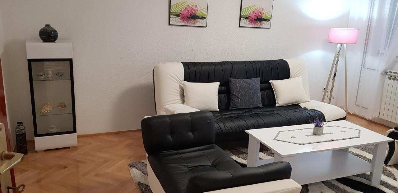 Apartman Hana Sanski Most Exterior photo
