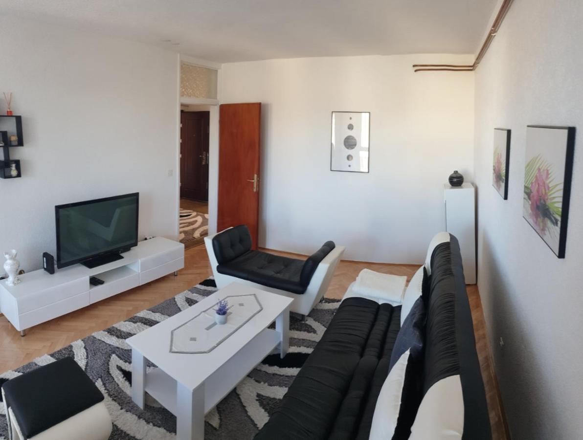 Apartman Hana Sanski Most Exterior photo